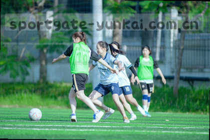 决赛圈绿茵争锋 控球破门瞬间锁定